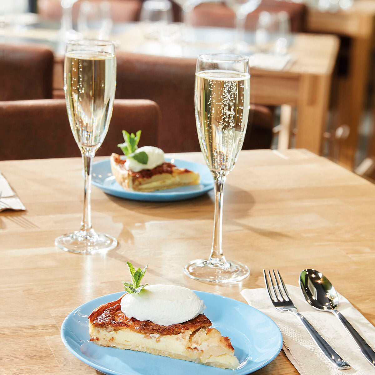 V3H303F76323BA729A5E1ED98F0197BCBF1R6230809P4