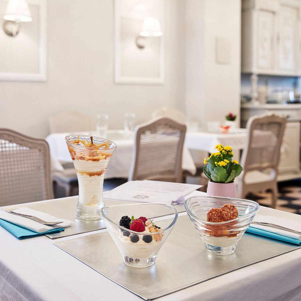 V5H80DCD01EF559EB54953A3A59659F895FR5341150P4