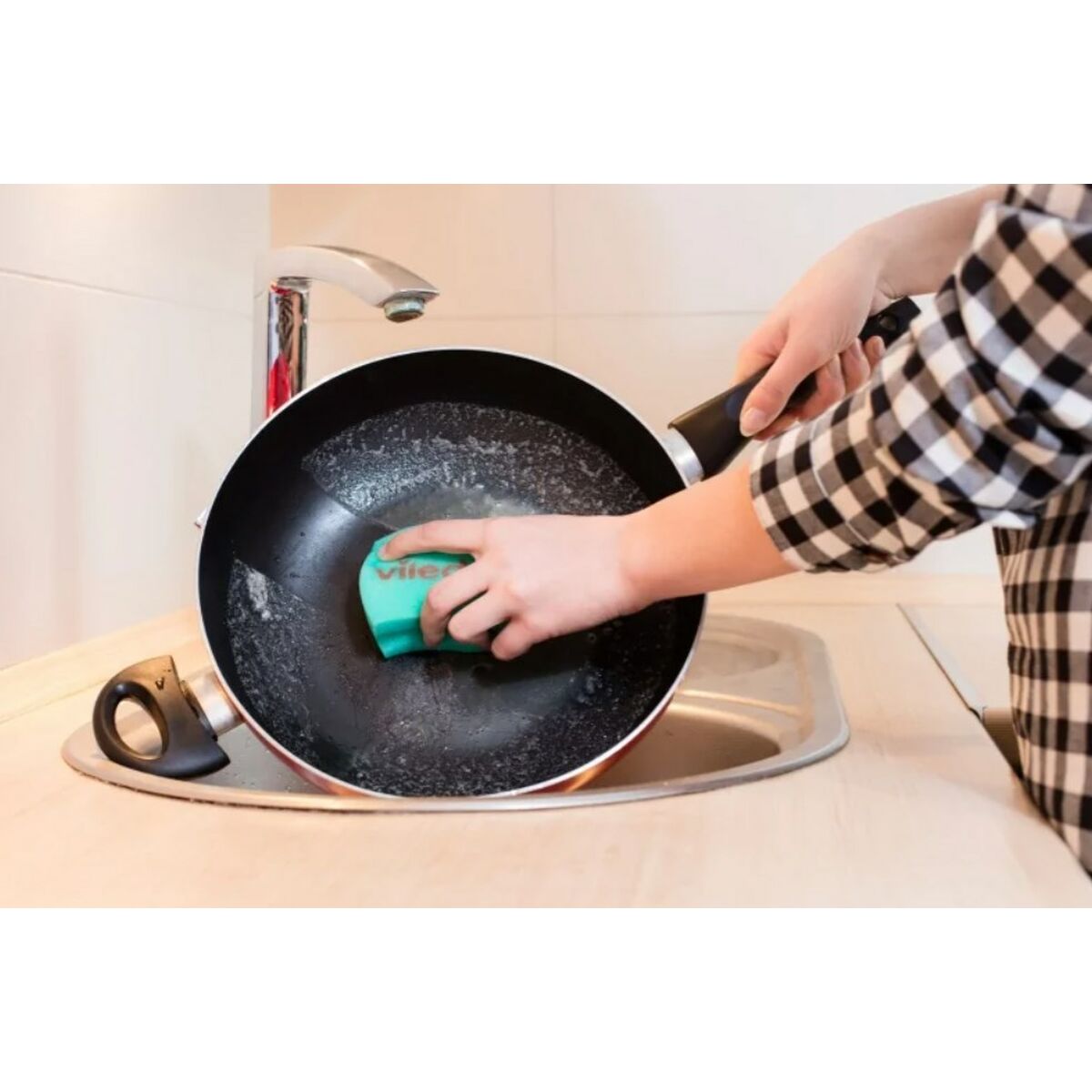 V7H8DADB3923ED72AB0D6D7A78FE57B7DB6R6353618P6