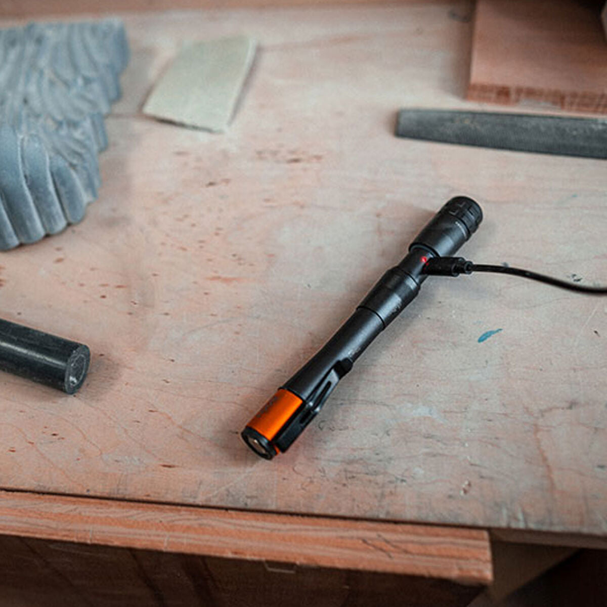 V6HD5D924FB033AB9664215EEDC77742CAFR4107451P8