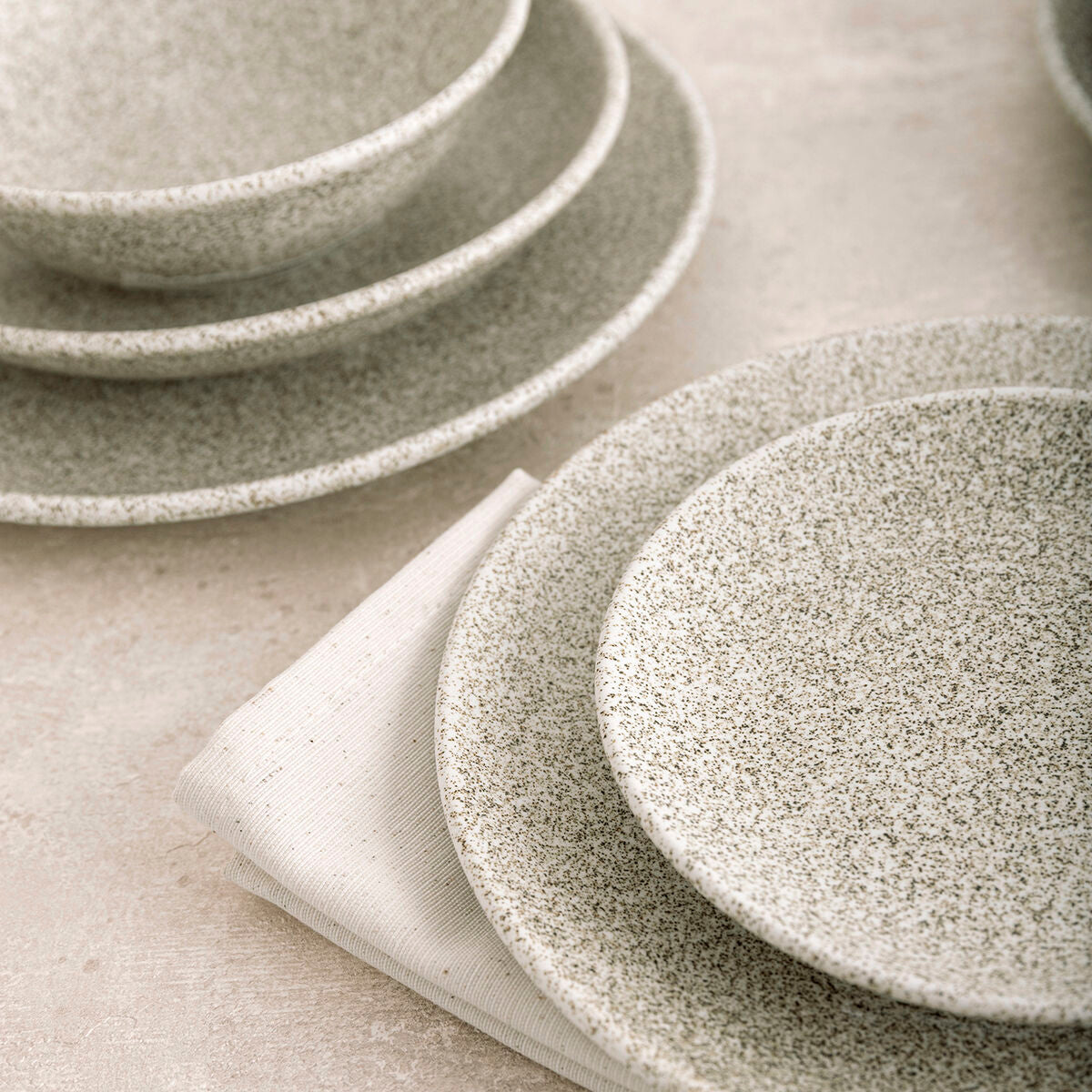 V3H00443AAC9D88C21A45B9188E634C2D92R6280646P4